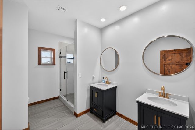 2600 W 410 Road, Adair, OK 74330