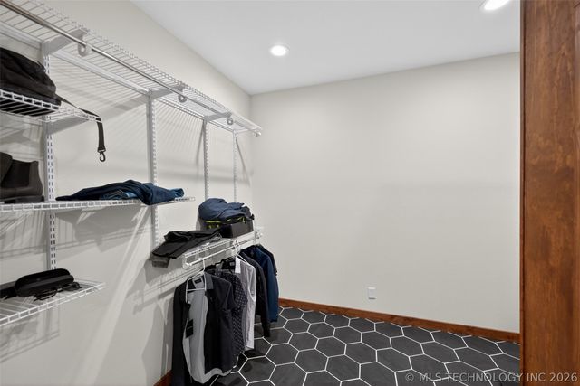 2600 W 410 Road, Adair, OK 74330