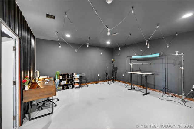 2600 W 410 Road, Adair, OK 74330