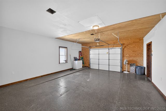 2600 W 410 Road, Adair, OK 74330