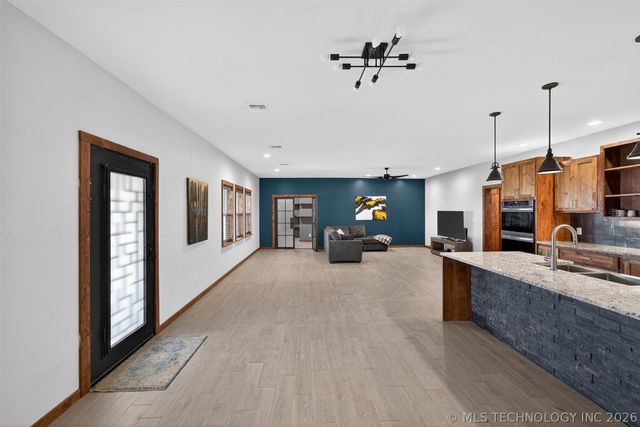 2600 W 410 Road, Adair, OK 74330