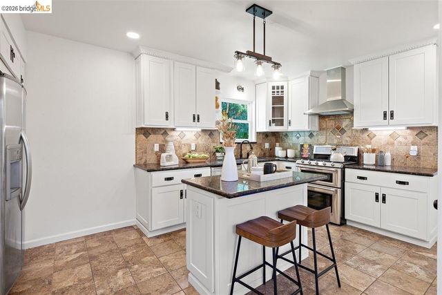 496 Kenilworth Ave, San Leandro, CA 94577