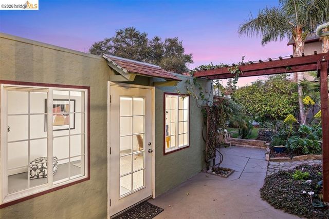 496 Kenilworth Ave, San Leandro, CA 94577