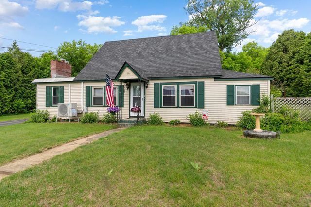 66 Cook Road, Highgate, VT 05478