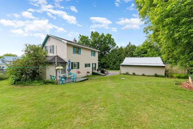 66 Cook Road, Highgate, VT 05478