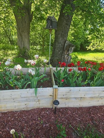 66 Cook Road, Highgate, VT 05478