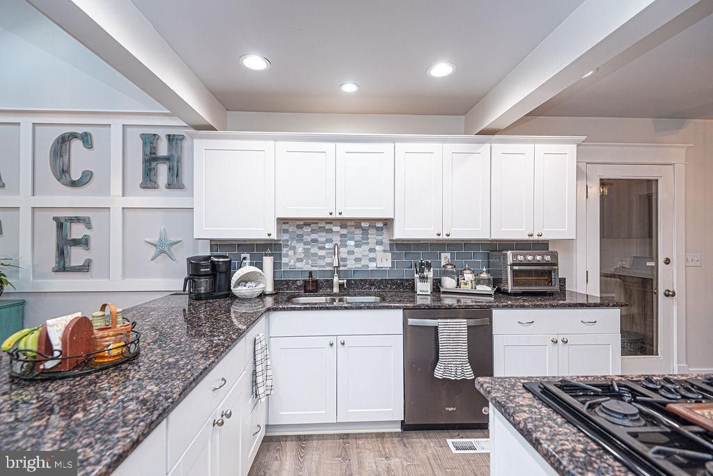 Image 12 of property listing at 43 WOOD DUCK DR, Ocean Pines, MD 21811