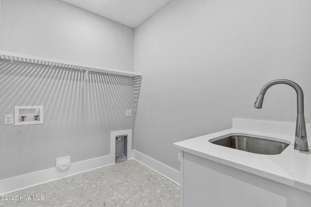 8309 Winding Creek Circle, Wilmington, NC 28411