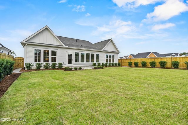 8309 Winding Creek Circle, Wilmington, NC 28411