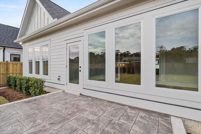 8309 Winding Creek Circle, Wilmington, NC 28411