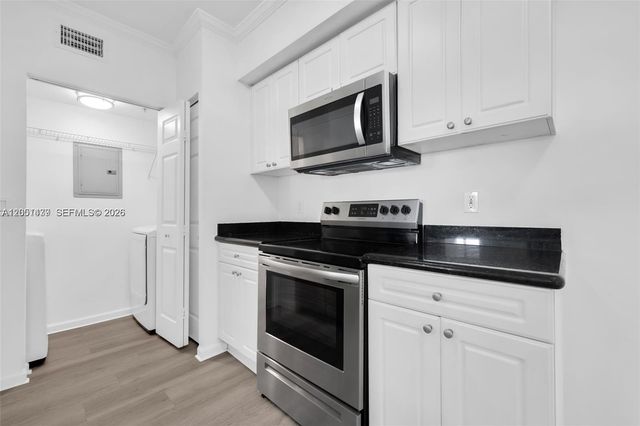 17150 N Bay Rd 2814, Sunny Isles Beach, FL 33160
