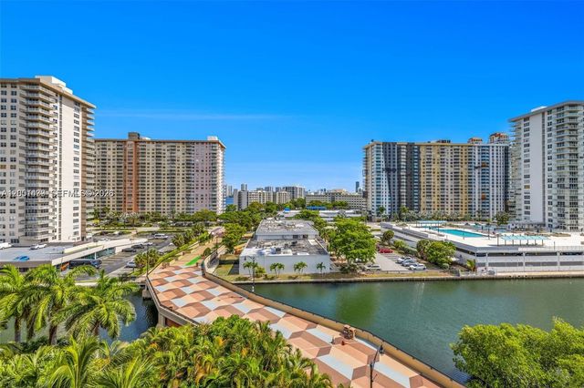 17150 N Bay Rd 2814, Sunny Isles Beach, FL 33160