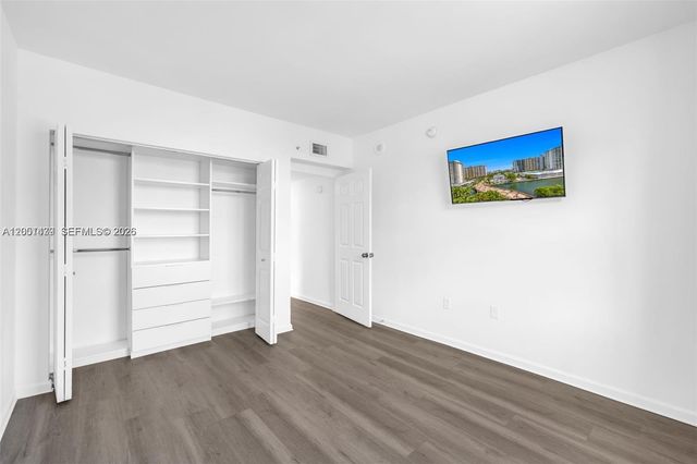 17150 N Bay Rd 2814, Sunny Isles Beach, FL 33160