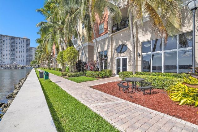 17150 N Bay Rd 2814, Sunny Isles Beach, FL 33160