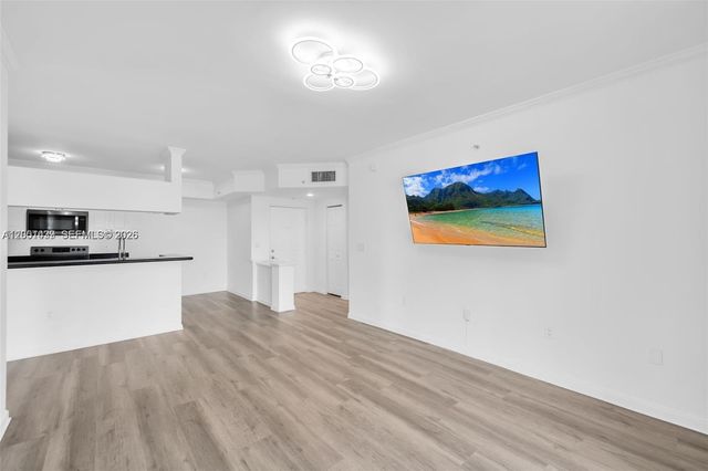 17150 N Bay Rd 2814, Sunny Isles Beach, FL 33160