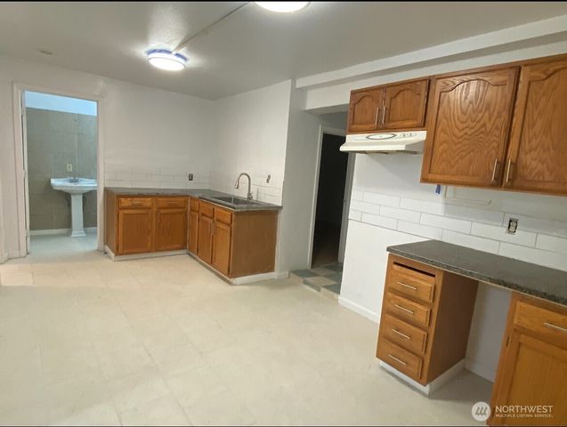 1414 E Fir Street, Seattle, WA 98122