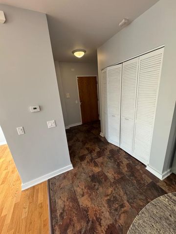 2257 W Lake Street 203, Chicago, IL 60612