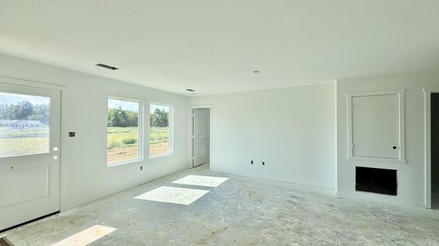 61 Farmhouse Loop, Beebe, AR 72012