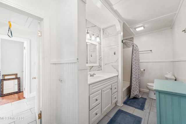 1648 Hollywood Boulevard, Biloxi, MS 39531