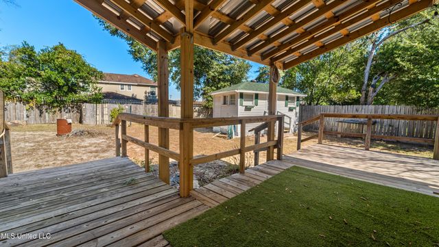 1648 Hollywood Boulevard, Biloxi, MS 39531