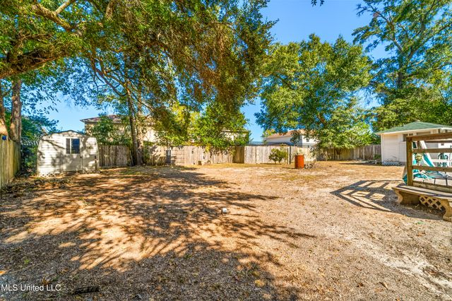 1648 Hollywood Boulevard, Biloxi, MS 39531