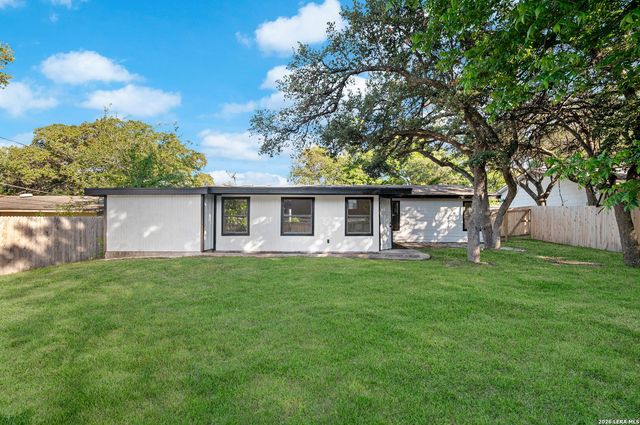 4426 NEWCOME DR, San Antonio, TX 78229
