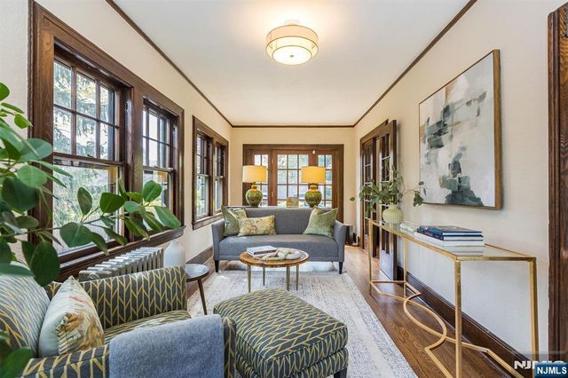 13 Ferncliff Terrace, Glen Ridge, NJ 07028