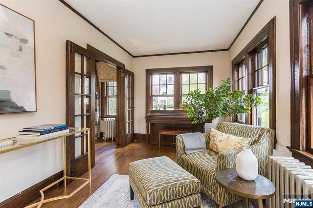 13 Ferncliff Terrace, Glen Ridge, NJ 07028