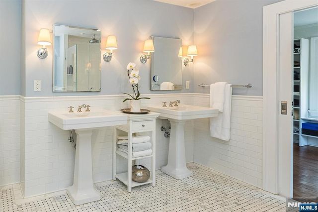 13 Ferncliff Terrace, Glen Ridge, NJ 07028