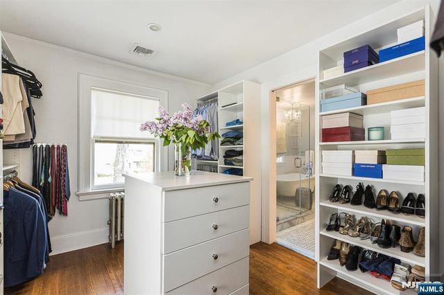 13 Ferncliff Terrace, Glen Ridge, NJ 07028