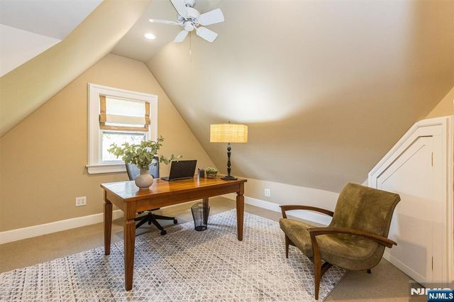 13 Ferncliff Terrace, Glen Ridge, NJ 07028