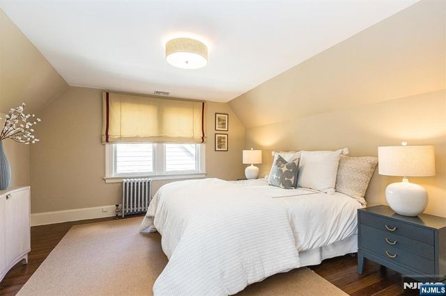 13 Ferncliff Terrace, Glen Ridge, NJ 07028