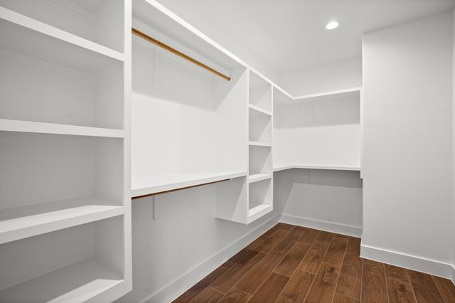 147 Kahana LN, Bastrop, TX 78602