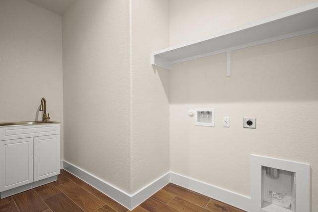 147 Kahana LN, Bastrop, TX 78602