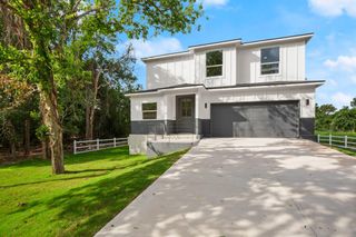 147 Kahana LN, Bastrop, TX 78602