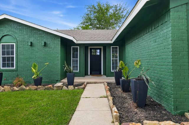 526 Village Drive, Lewisville, TX 75067
