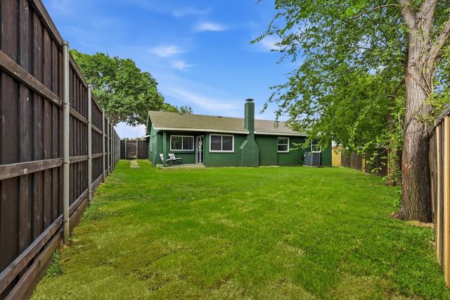 526 Village Drive, Lewisville, TX 75067