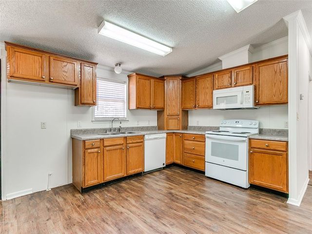 13200 El Zorro, Edmond, OK 73034