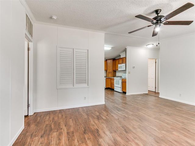 13200 El Zorro, Edmond, OK 73034