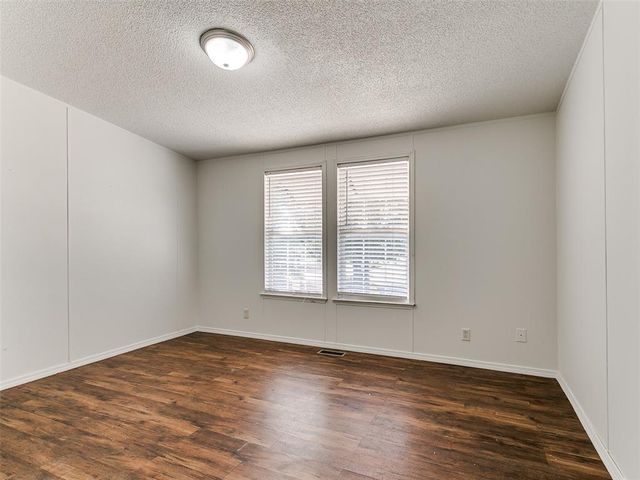 13200 El Zorro, Edmond, OK 73034
