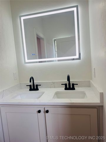 11130 Spanish Oak, Kingston, OK 73439