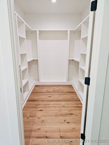 11130 Spanish Oak, Kingston, OK 73439