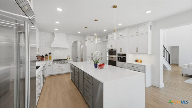 8711 Deer Leap, Boerne, TX 78015