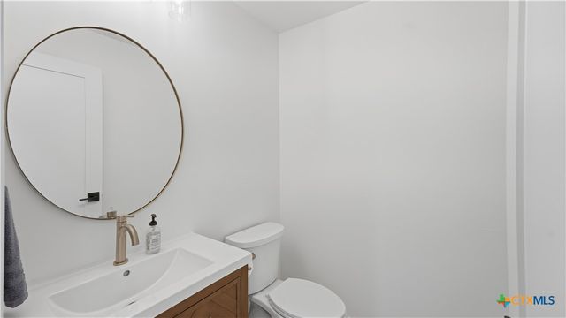 8711 Deer Leap, Boerne, TX 78015