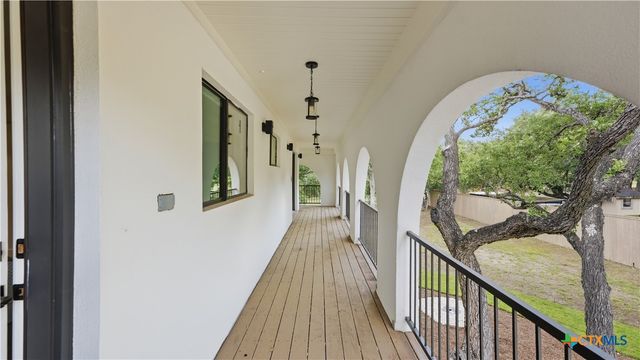 8711 Deer Leap, Boerne, TX 78015
