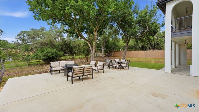8711 Deer Leap, Boerne, TX 78015