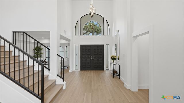 8711 Deer Leap, Boerne, TX 78015