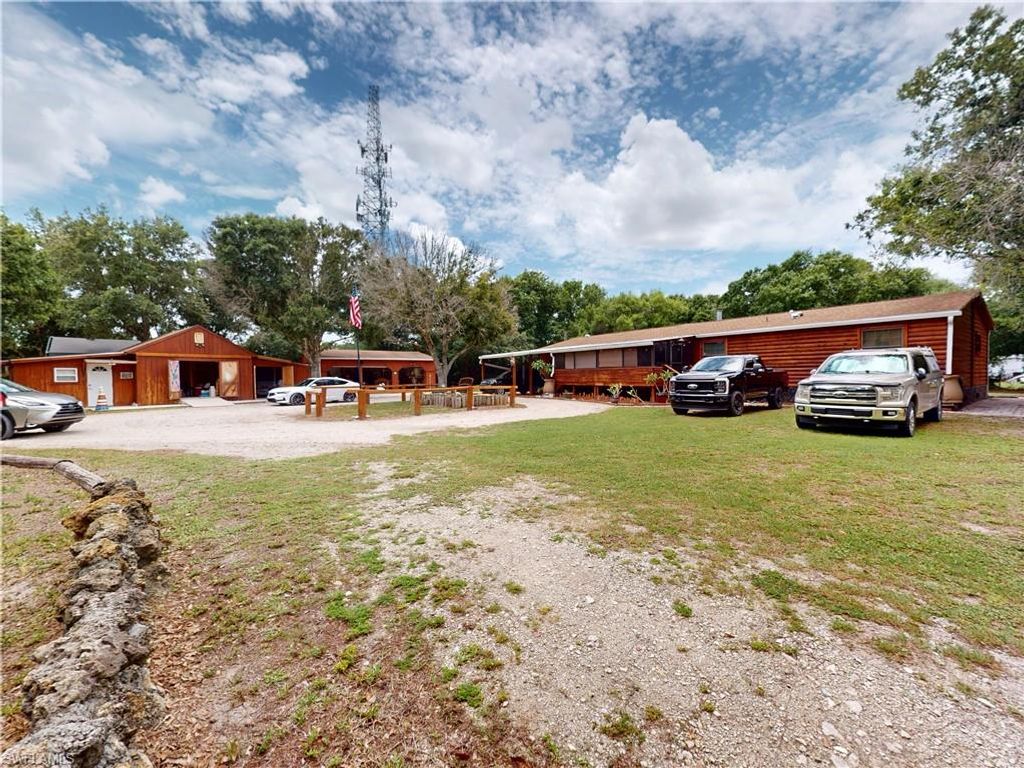 17021 Shelby LN, NORTH FORT MYERS, FL 33917 — photo 3