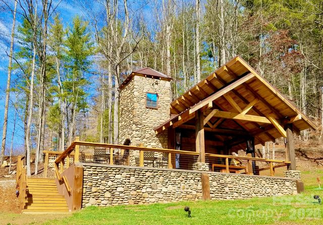 271 Amanda Drive 6A, Mars Hill, NC 28754