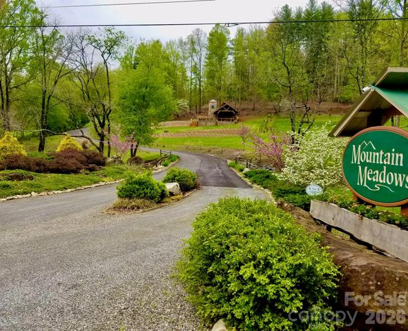 271 Amanda Drive 6A, Mars Hill, NC 28754